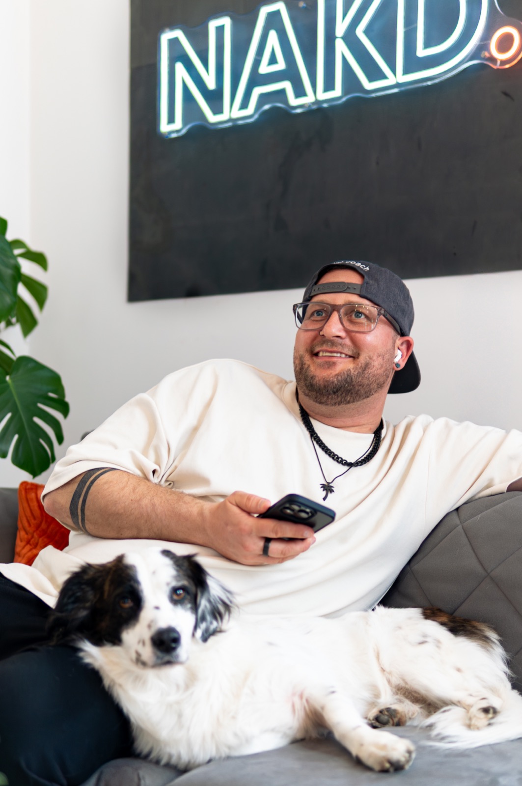Christian mit seiner Hündin Nelly